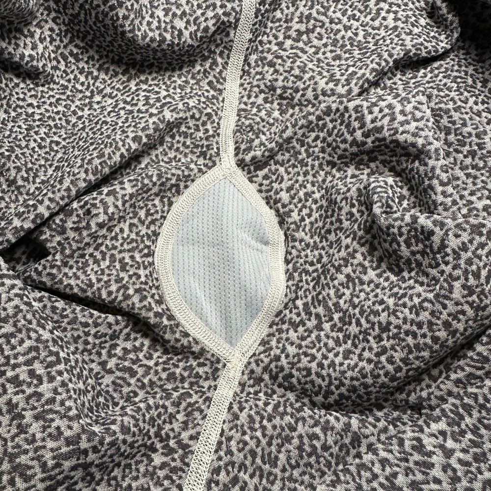 Athleta Salutation Stash Leopard Print Tights - image 7